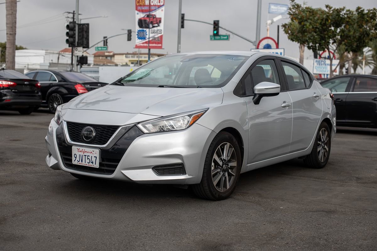 Used 2021 Nissan Versa SV image 15