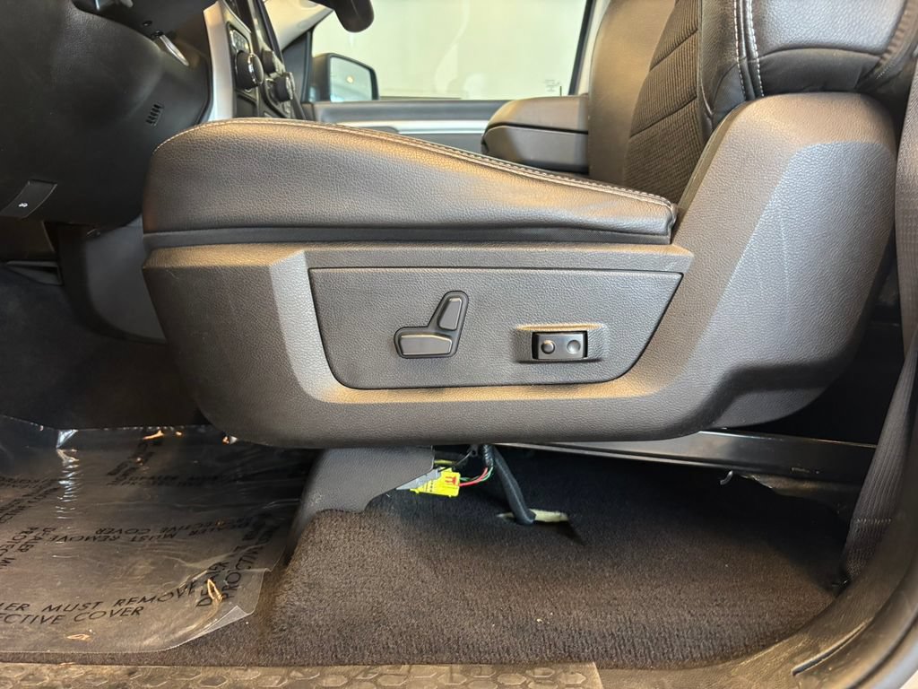 Used 2019 RAM 1500 Warlock w/ Electronics Group RWD image 17