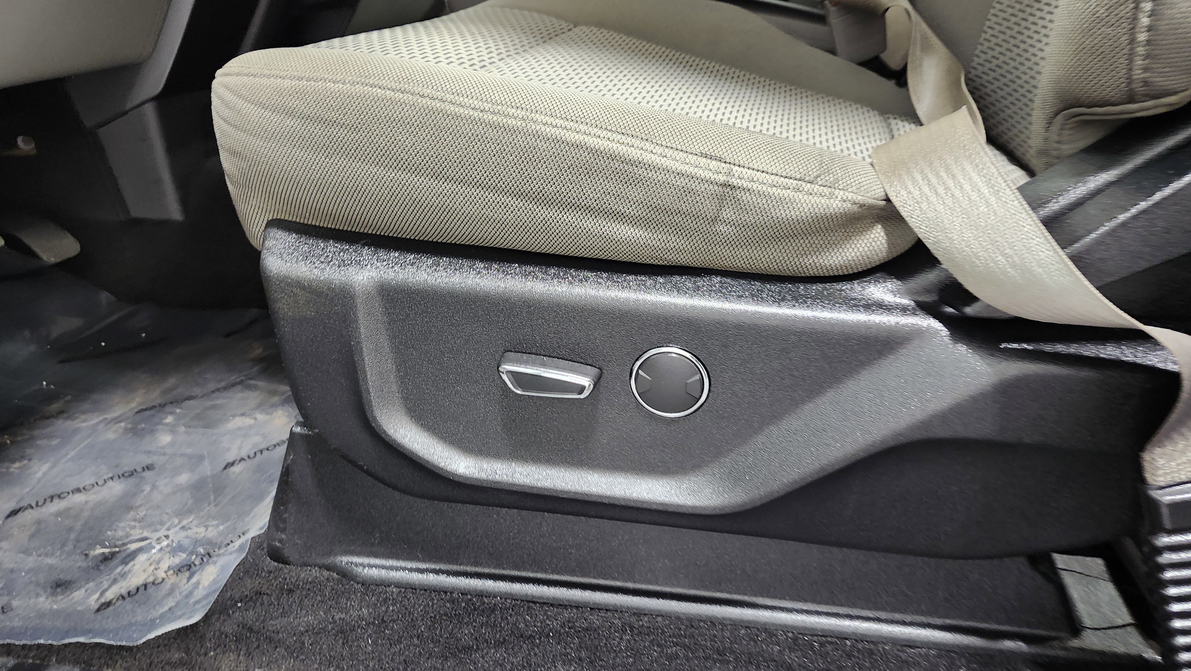 Used 2019 Ford F350 XLT w/ XLT Premium Package image 25