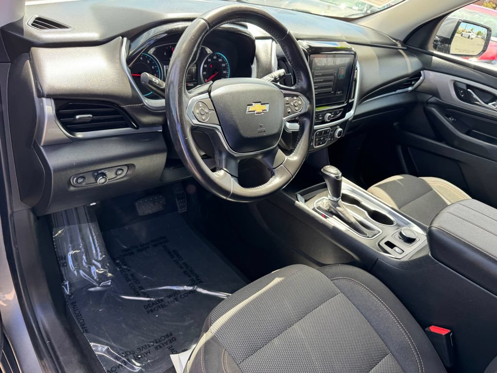 Used 2019 Chevrolet Traverse LT FWD image 14