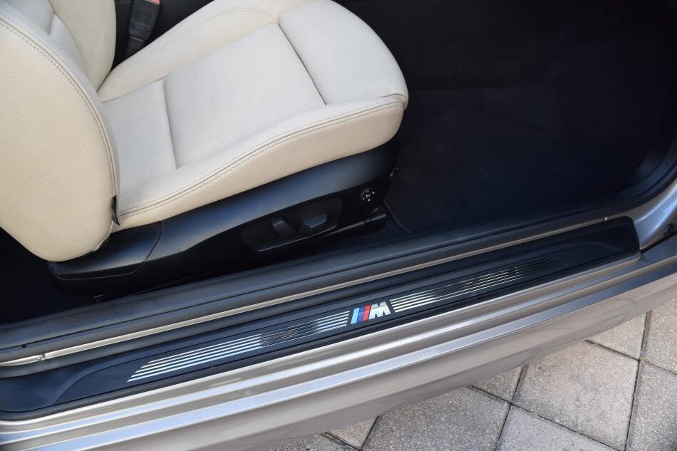 Used 2013 BMW 135is Convertible image 51