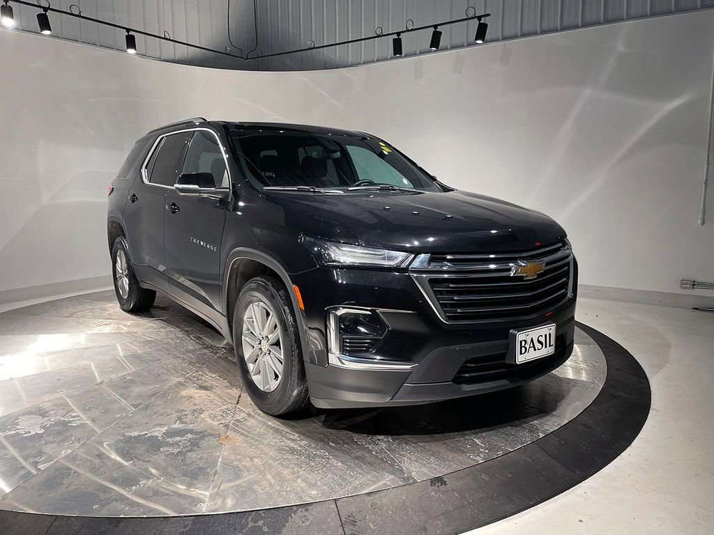 Used 2023 Chevrolet Traverse LT image 45