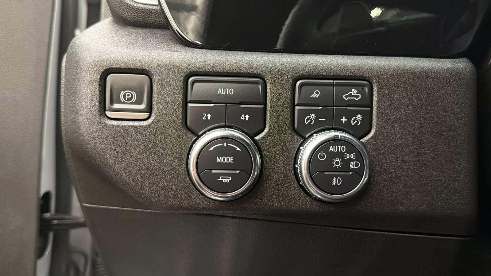 Used 2022 GMC Sierra 1500 SLT w/ SLT Convenience Package AWD/4WD image 31