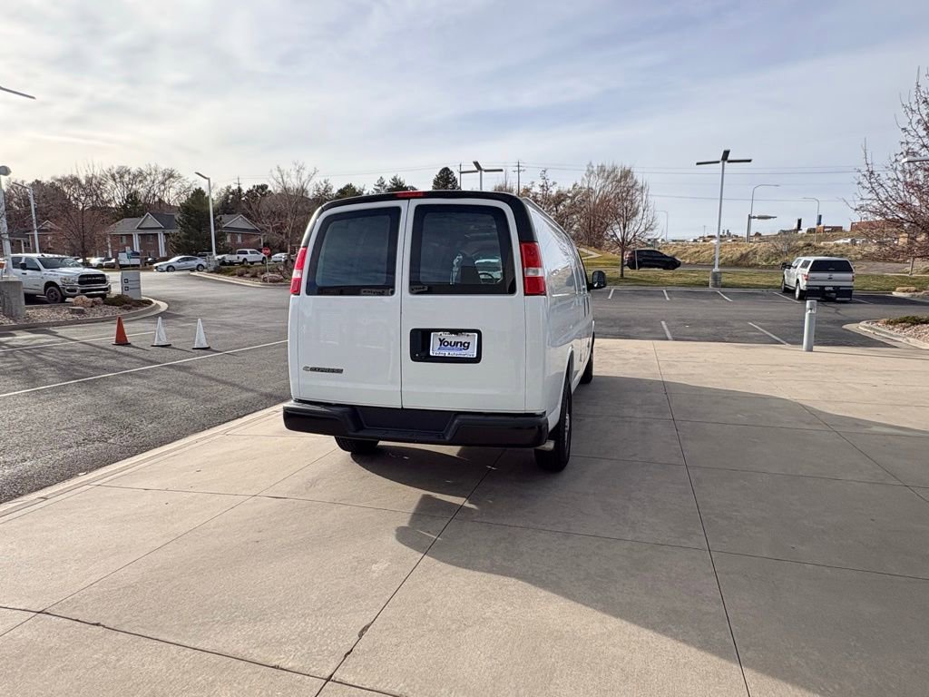 Used 2021 Chevrolet Express 2500 Extended w/ Driver Convenience Package image 5