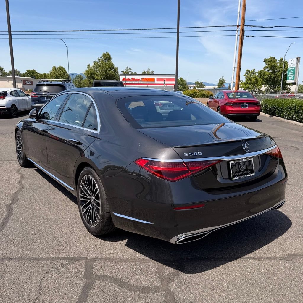 Used 2024 Mercedes-Benz S 580 4MATIC Sedan image 6