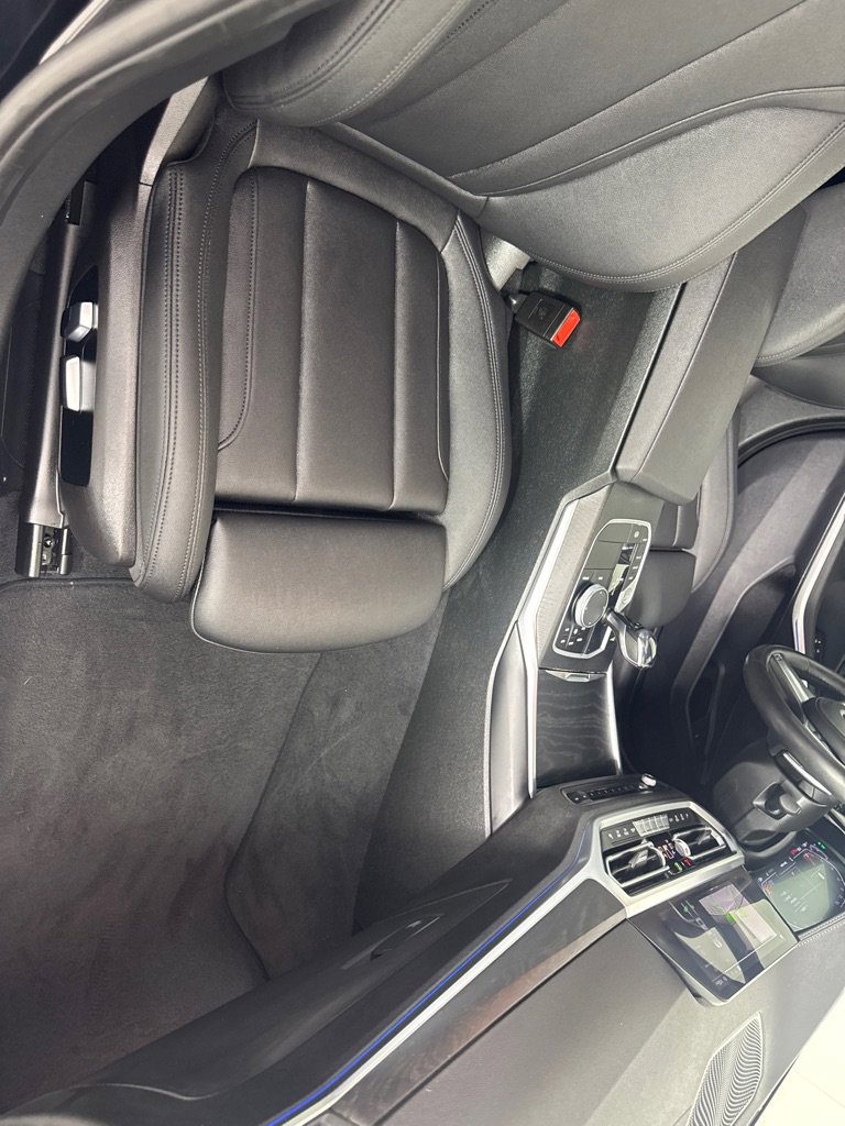 Used 2021 BMW 330i Sedan w/ M Sport Package image 27