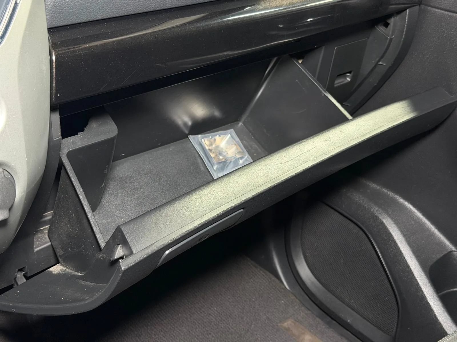 Used 2018 Nissan Titan S AWD/4WD image 32