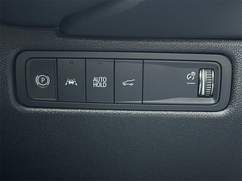 Used 2025 Chevrolet Equinox EV RS w/ LPO, All-Weather Mat Package image 31