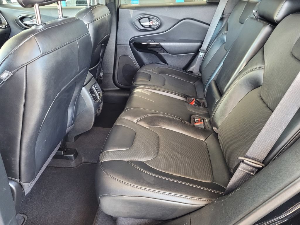 Used 2023 Jeep Cherokee Altitude Lux AWD/4WD image 7