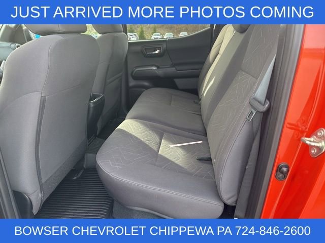 Used 2016 Toyota Tacoma TRD Off-Road w/ Towing Package image 9