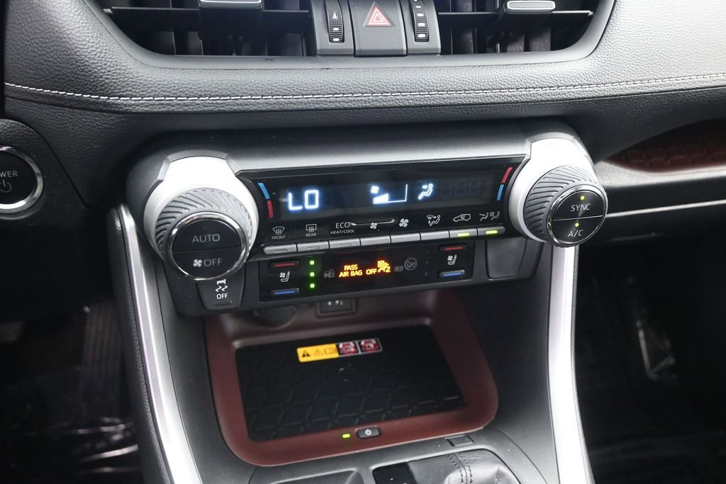 Used 2024 Toyota RAV4 Limited w/ Advanced Technology Package AWD/4WD image 18