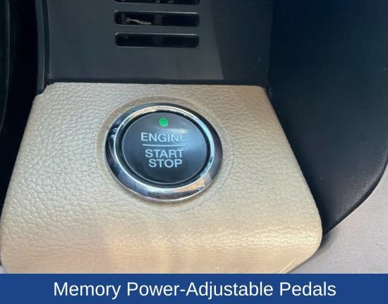 Used 2021 Ford F250 Lariat w/ Lariat Ultimate Package AWD/4WD image 25