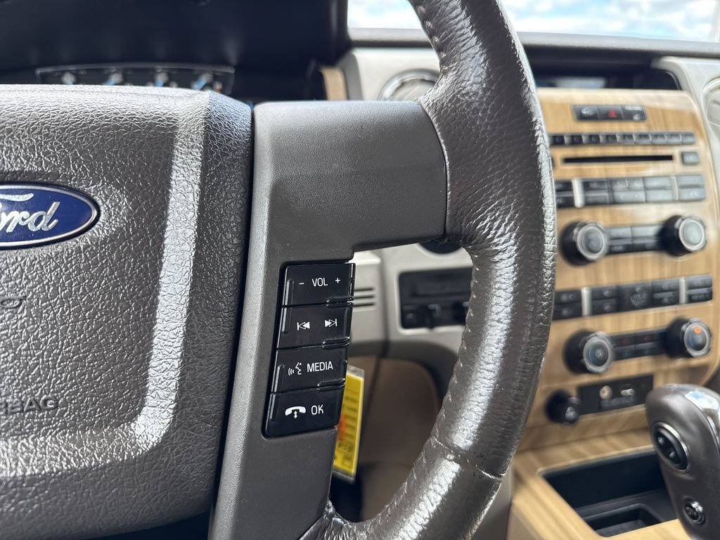 Used 2011 Ford F150 Lariat w/ Lariat Chrome Pkg AWD/4WD image 19