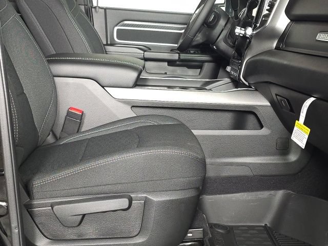 New 2026 RAM 3500 Big Horn AWD/4WD image 29