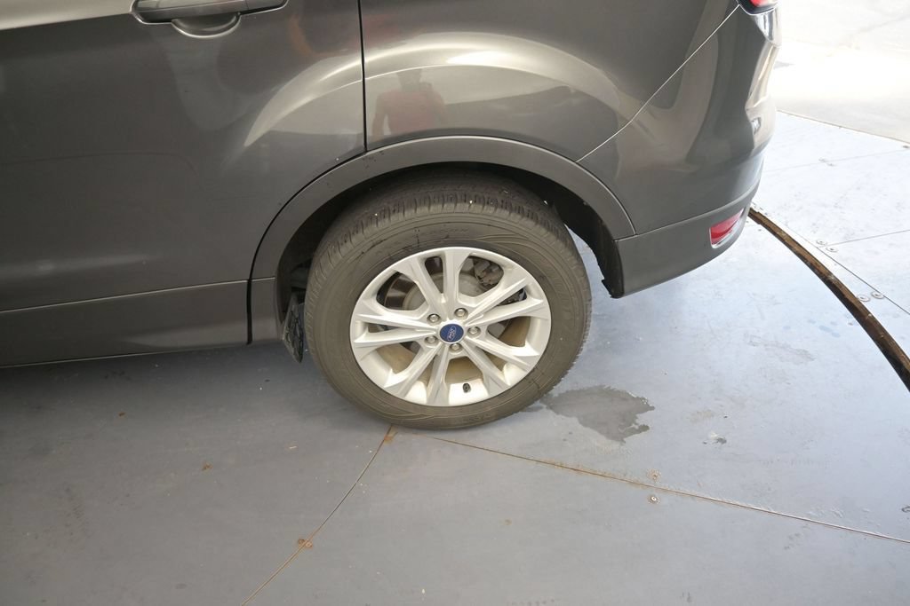 Used 2018 Ford Escape SE w/ SE Sync 3 Package FWD image 18