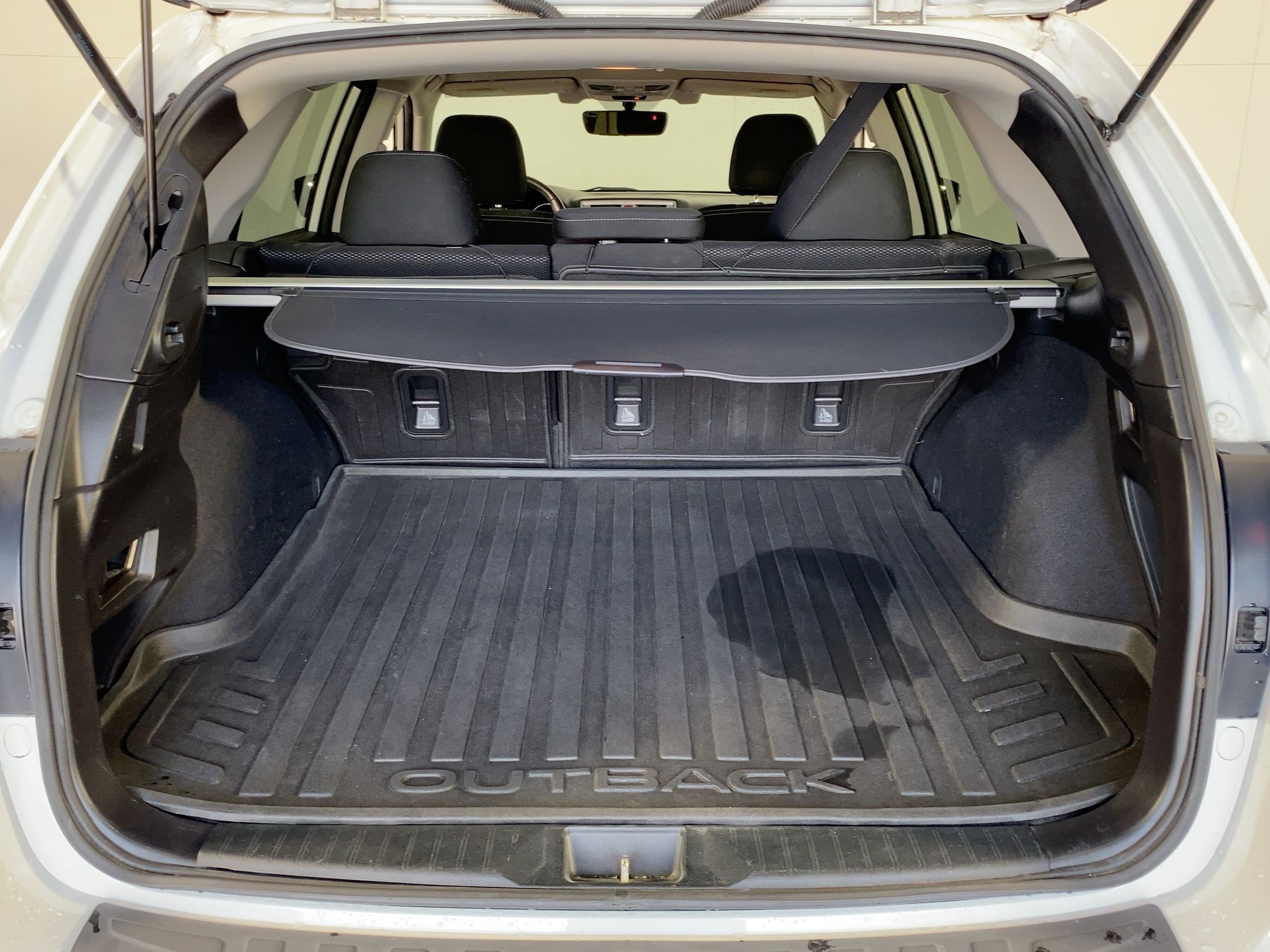 Used 2017 Subaru Outback 2.5i Premium image 30