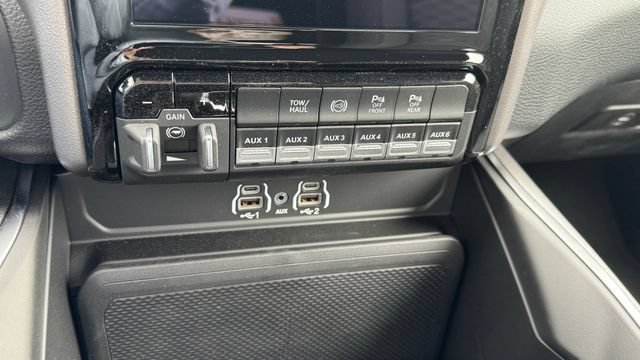 New 2026 RAM 2500 Big Horn AWD/4WD image 15