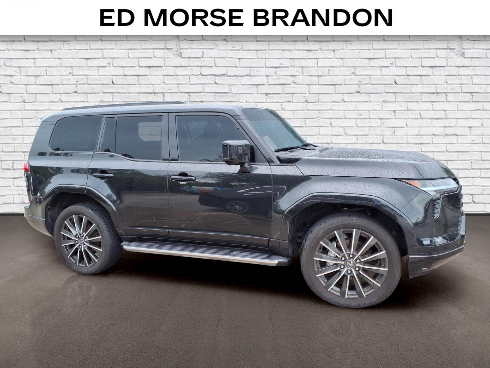 Used 2024 Lexus GX 550 w/ Accessory Package (2T) AWD/4WD image 4