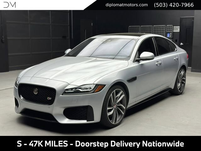 Used 2018 Jaguar XF S RWD image 1