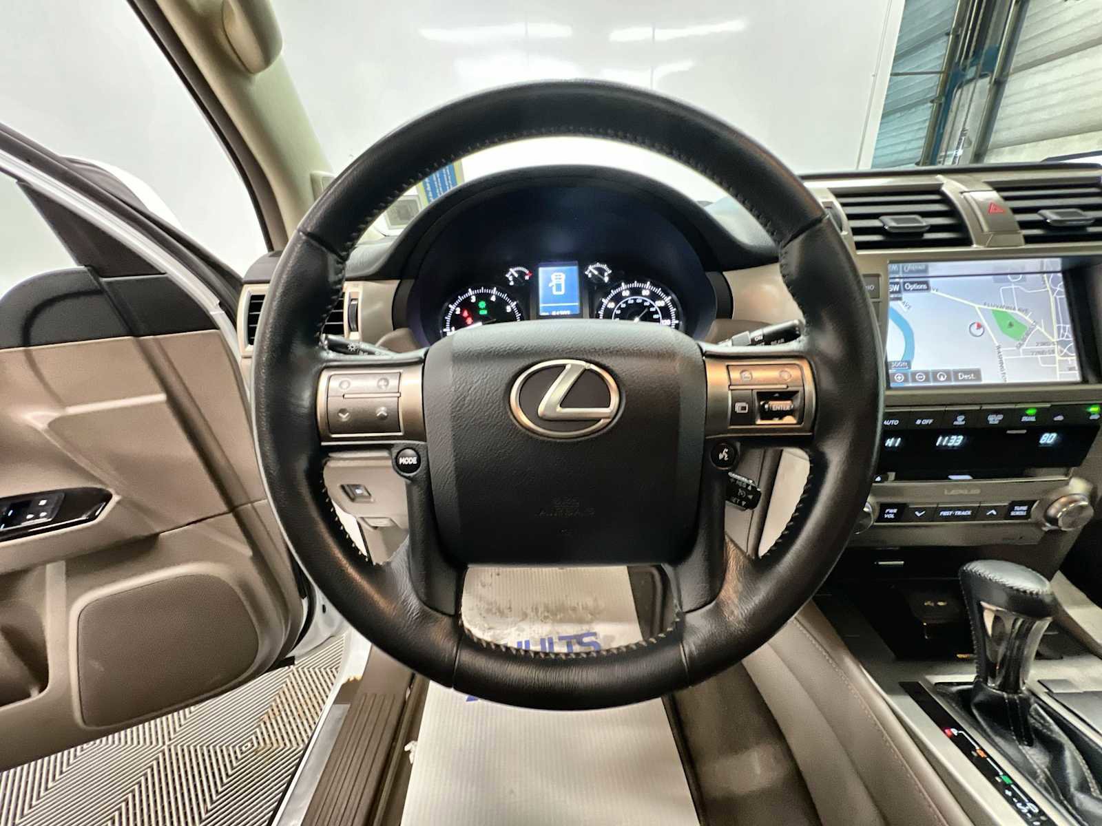 Used 2016 Lexus GX 460 image 11