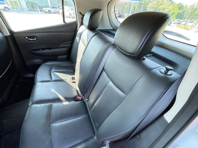 Used 2015 Nissan Leaf SL FWD image 15
