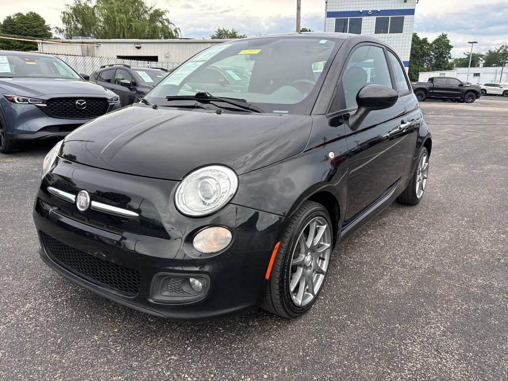 Used 2012 FIAT 500 Sport w/ Safety & Sound Pkg FWD image 3