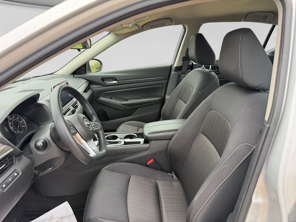 Used 2024 Nissan Altima 2.5 SV FWD image 20