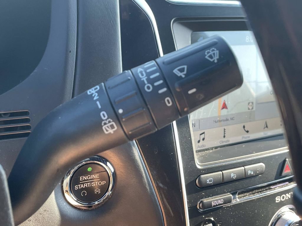 Used 2018 Ford Explorer Platinum AWD/4WD image 37