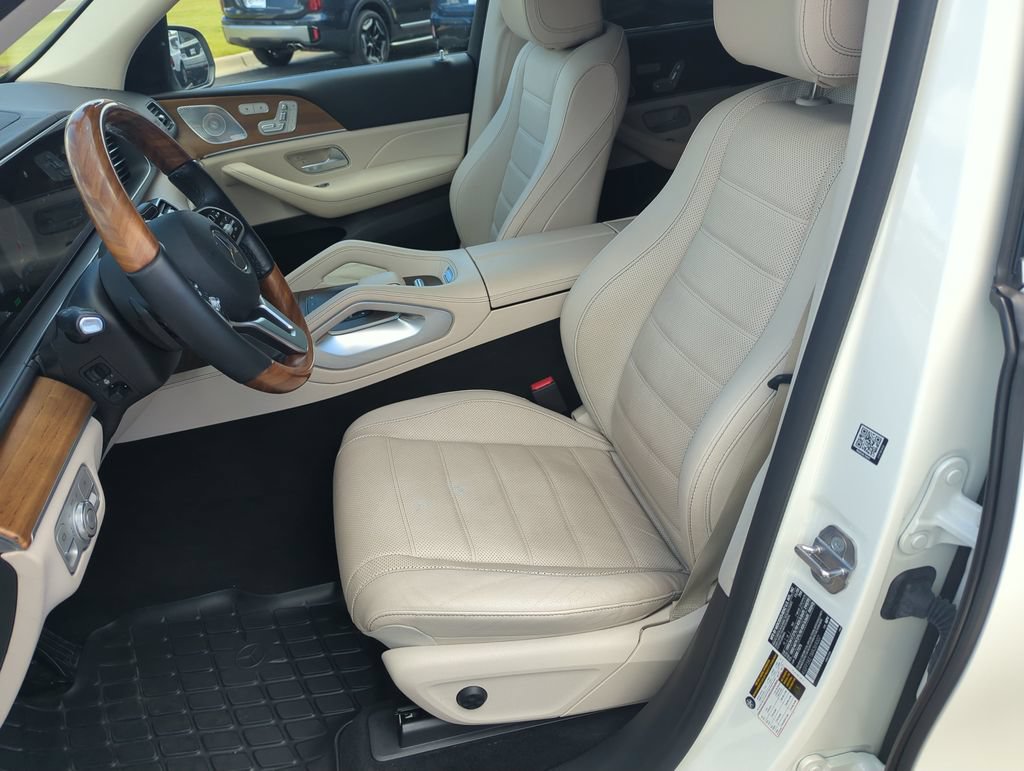 Used 2021 Mercedes-Benz GLS 450 4MATIC image 12