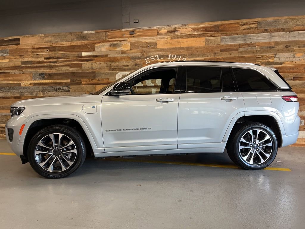 Used 2023 Jeep Grand Cherokee Overland image 20