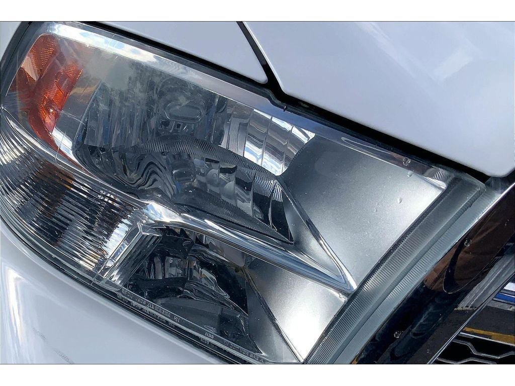 Used 2010 Dodge Ram 1500 Truck Laramie AWD/4WD image 28