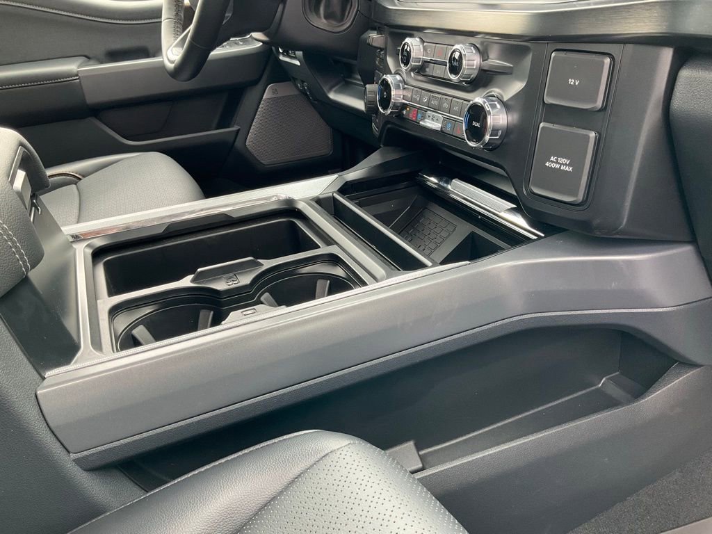 Certified 2025 Ford F350 Lariat w/ Black Appearance Package image 79