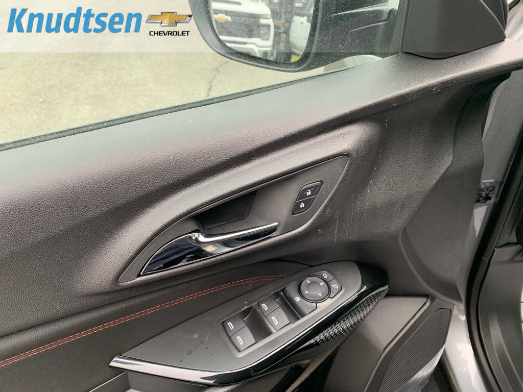 New 2026 Chevrolet Trax RS w/ Sunroof Package image 20