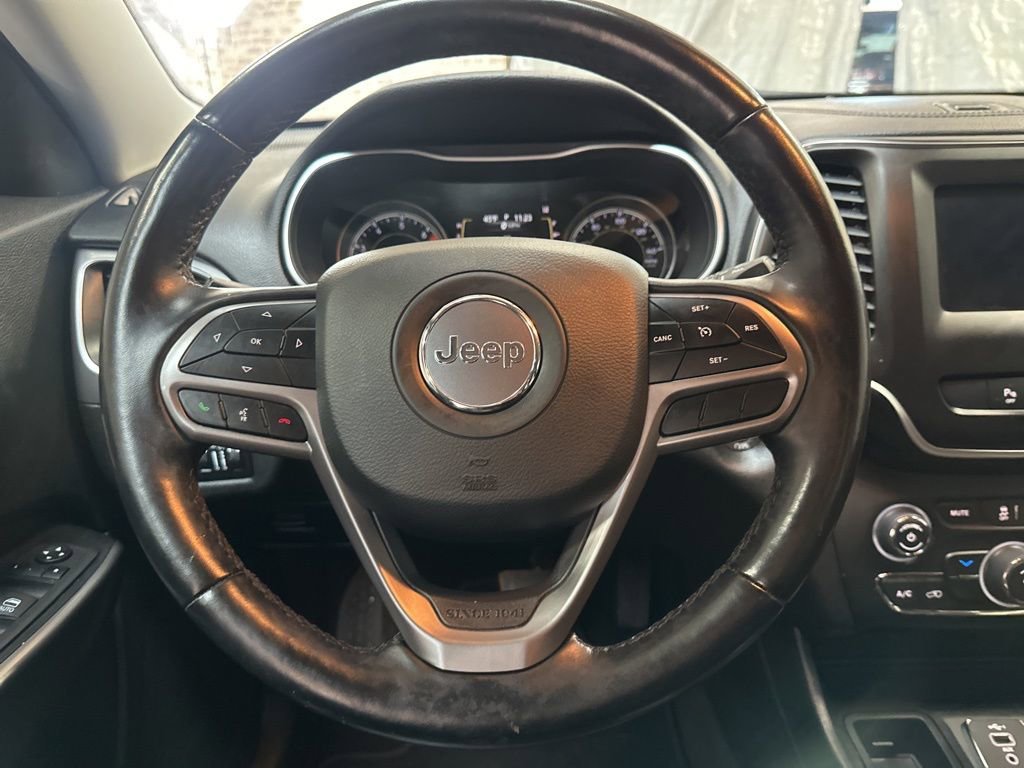 Used 2021 Jeep Cherokee Latitude Plus image 16