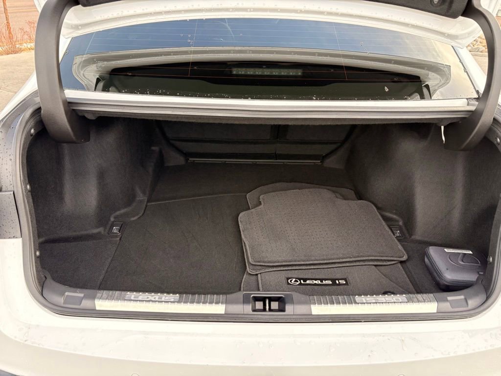 Used 2025 Lexus IS 350 F Sport w/ Navigation Package image 30