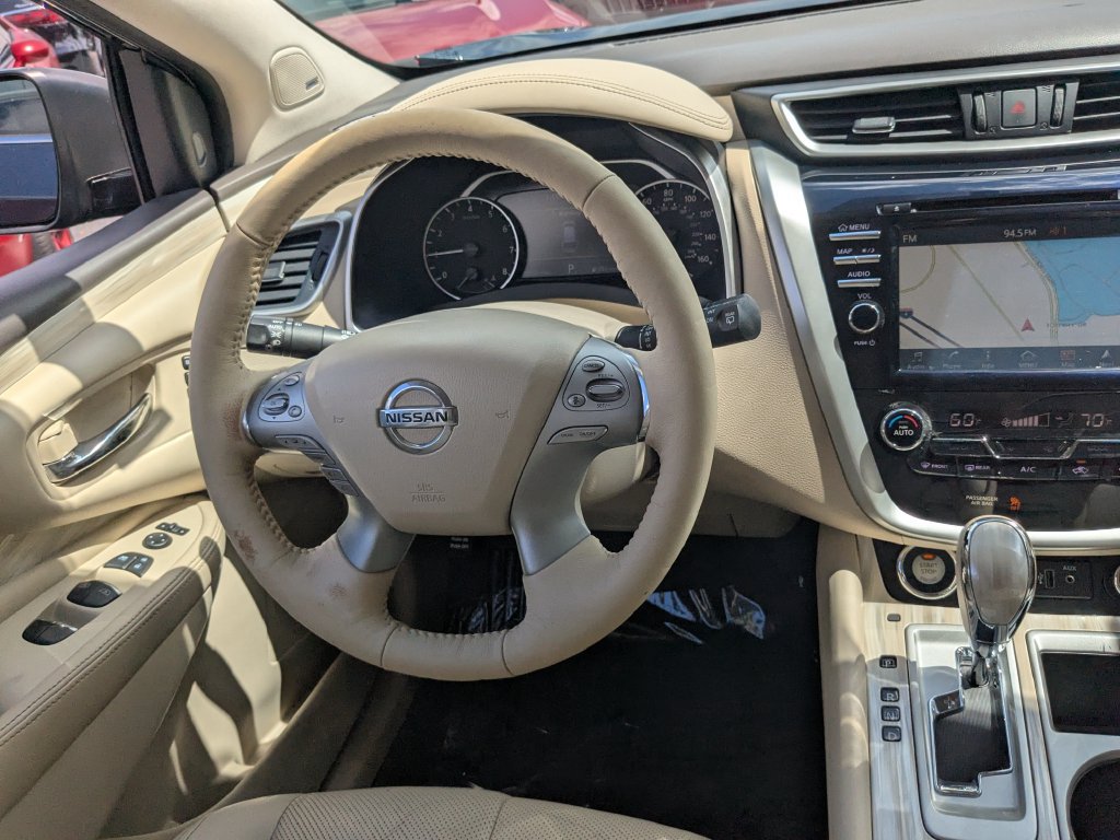 Used 2018 Nissan Murano SL w/ Moonroof Package FWD image 3