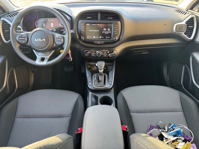 Certified 2025 Kia Soul LX image 12