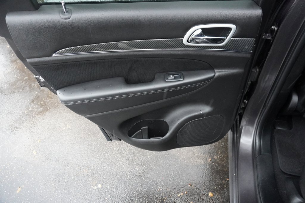 Used 2020 Jeep Grand Cherokee SRT image 25