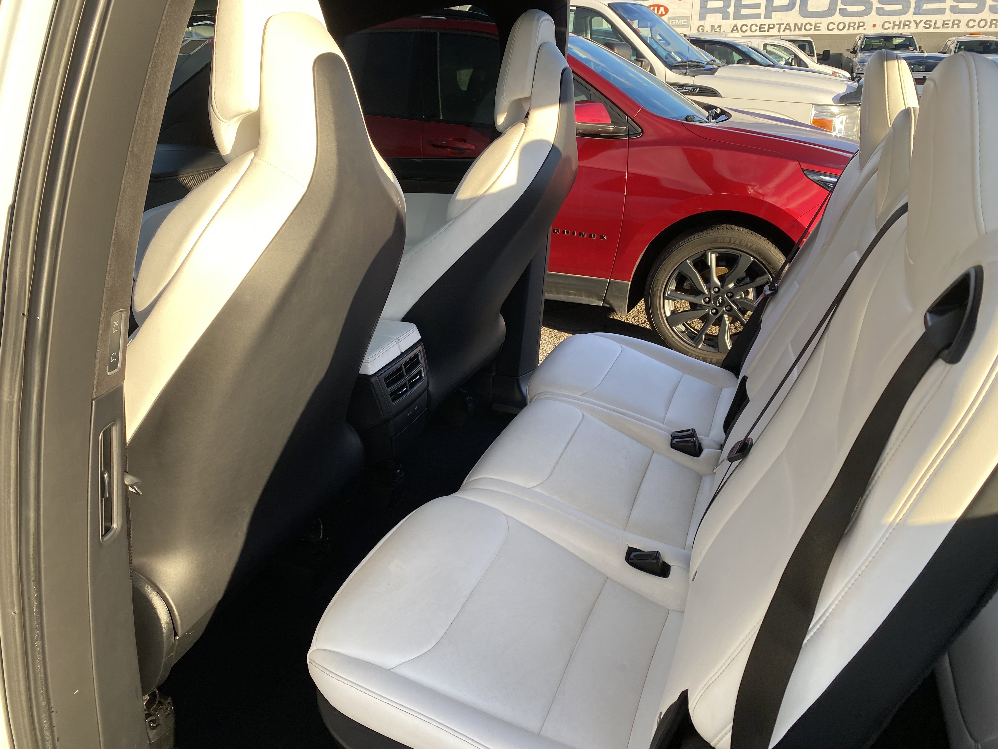 Used 2018 Tesla Model X 75D image 24