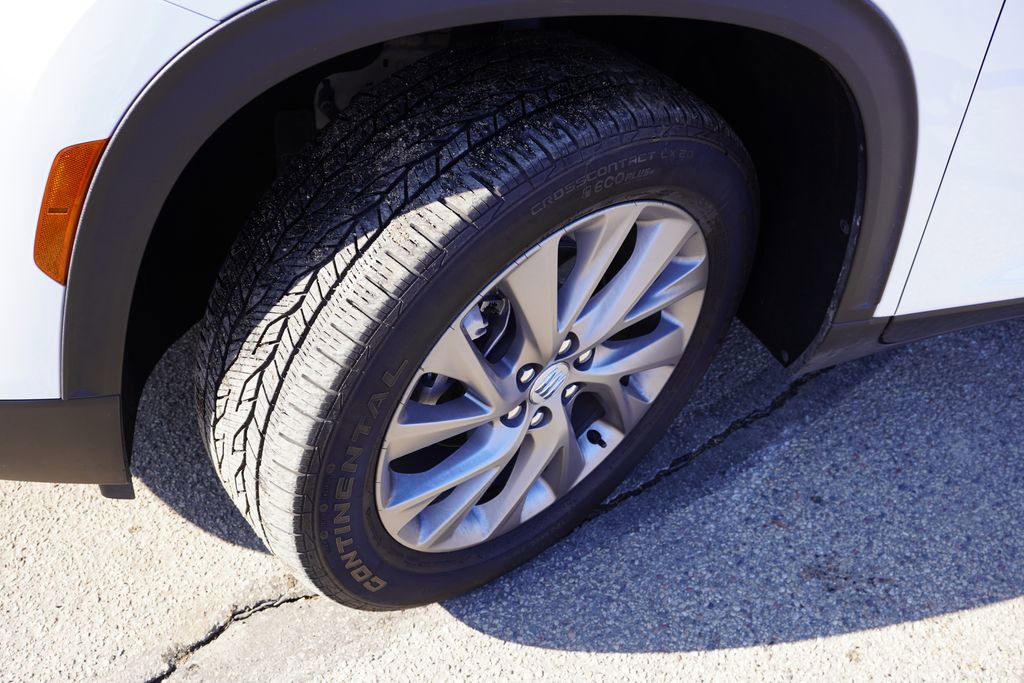 Certified 2025 Buick Enclave Preferred image 13