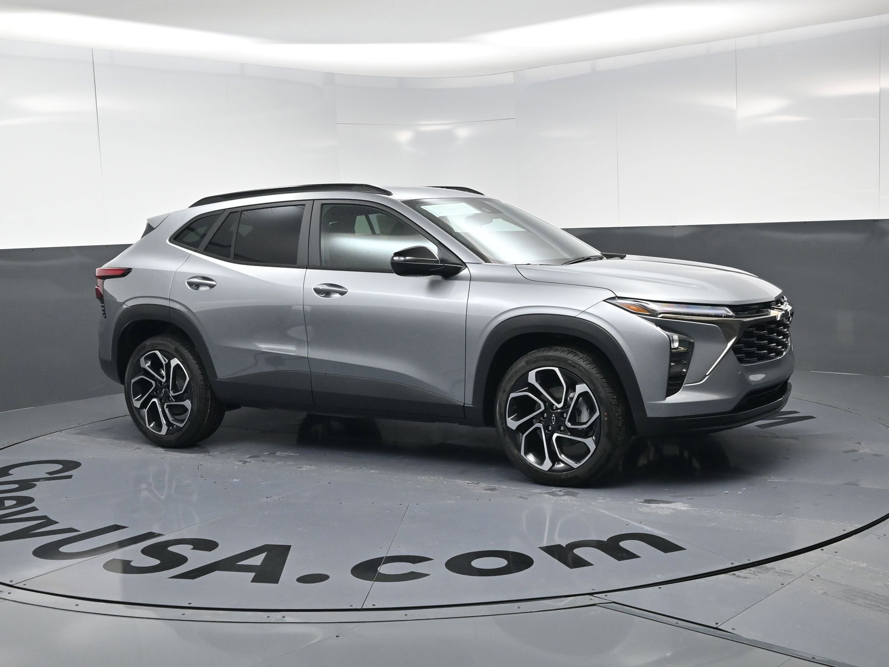 New 2026 Chevrolet Trax RS image 2