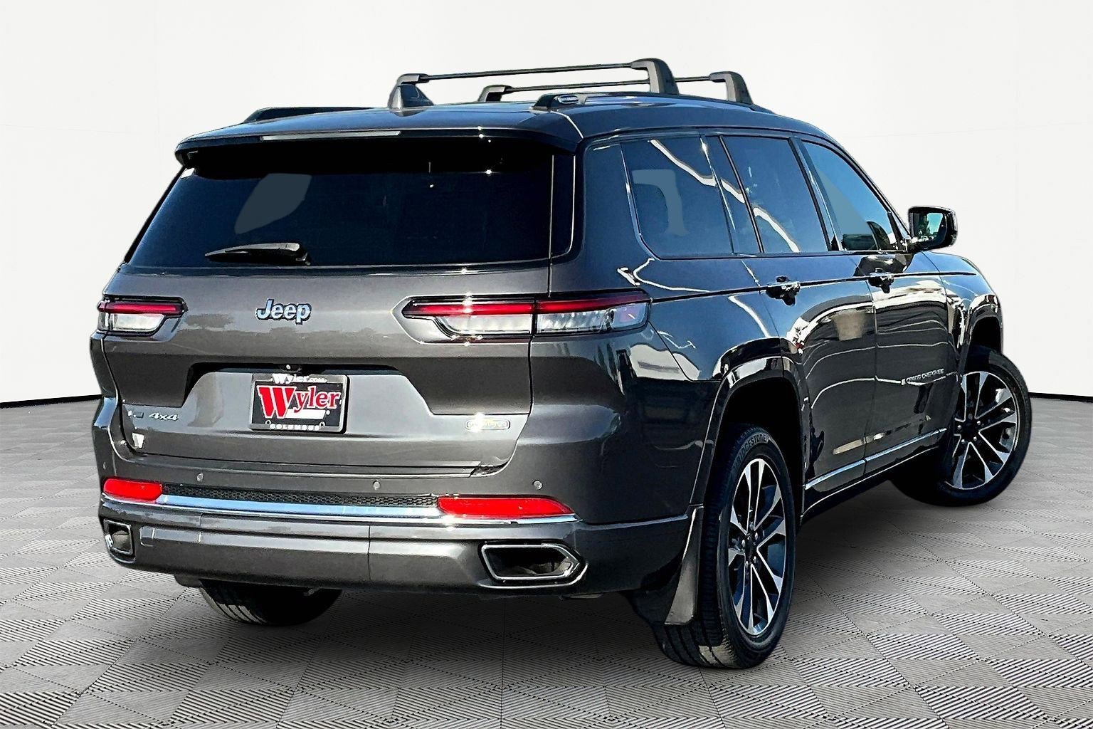 Used 2021 Jeep Grand Cherokee L Overland AWD/4WD image 6