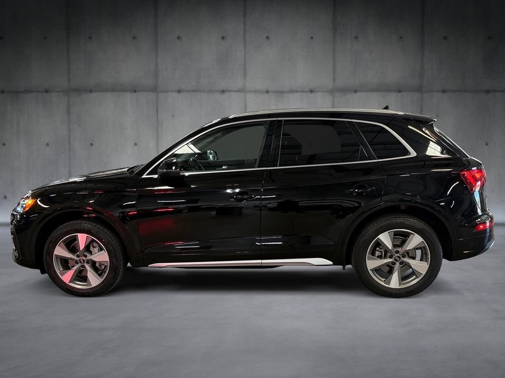 Used 2023 Audi Q5 2.0T Premium Plus w/ Premium Plus Package AWD/4WD image 2