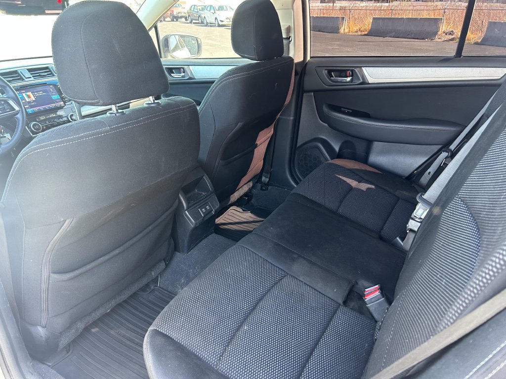 Used 2019 Subaru Outback 2.5i Premium w/ Popular Package #2 AWD/4WD image 28