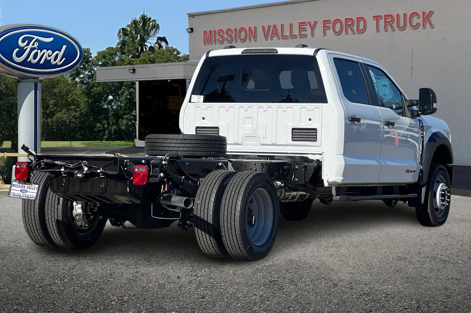 New 2026 Ford F550 2WD Crew Cab Super Duty image 4