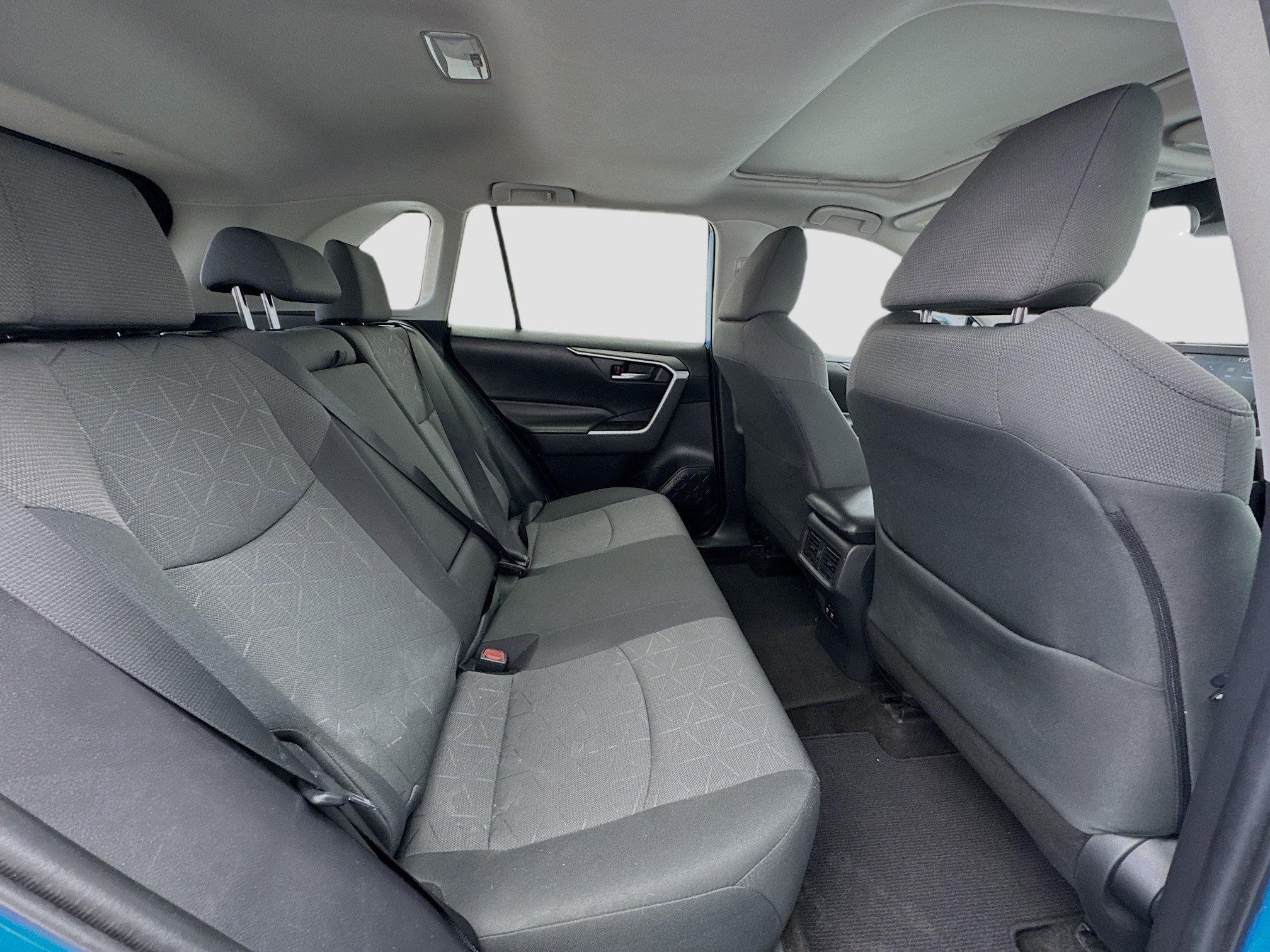 Used 2019 Toyota RAV4 XLE w/ Convenience Package image 19