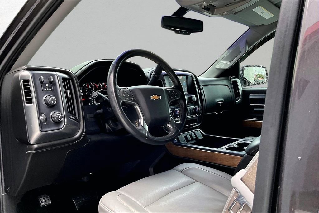 Used 2016 Chevrolet Silverado 1500 LTZ w/ Sport Package AWD/4WD image 16