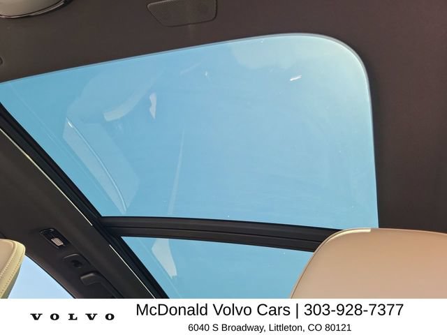 New 2026 Volvo XC60 B5 Plus w/ Protection Package Premier AWD/4WD image 28