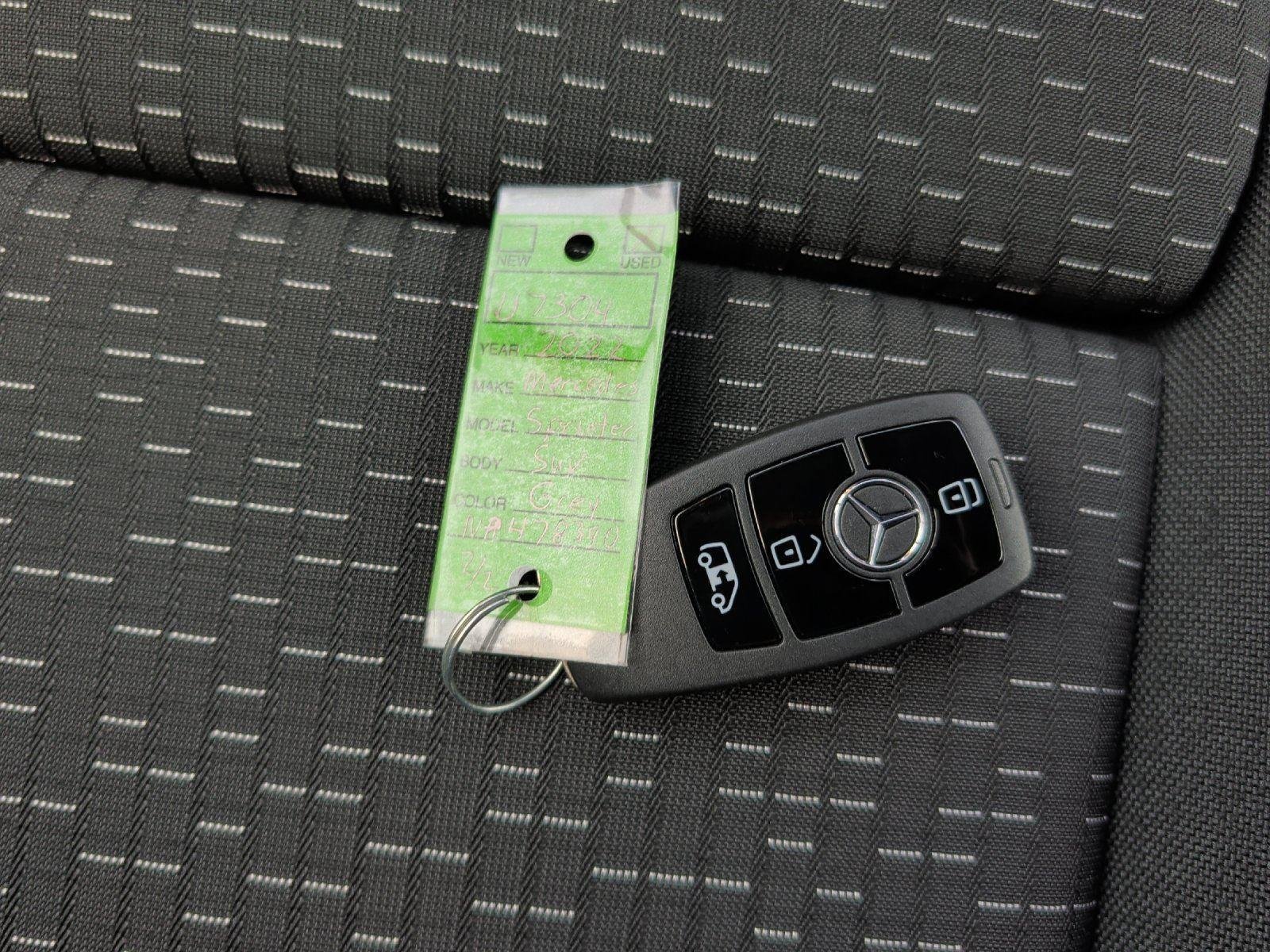 Used 2022 Mercedes-Benz Sprinter 3500 image 38