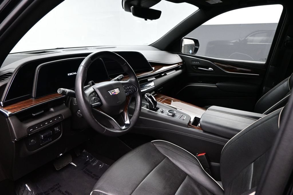 Used 2023 Cadillac Escalade Premium Luxury w/ Performance Package AWD/4WD image 8